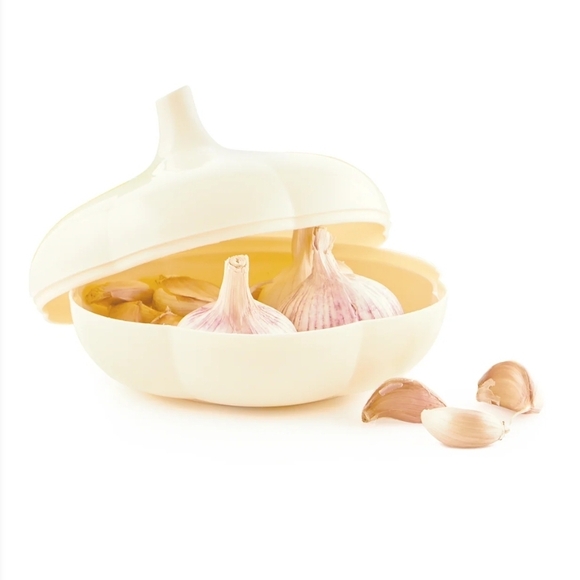 Tupperware Black Garlic Storage Container - Picture 3 of 4